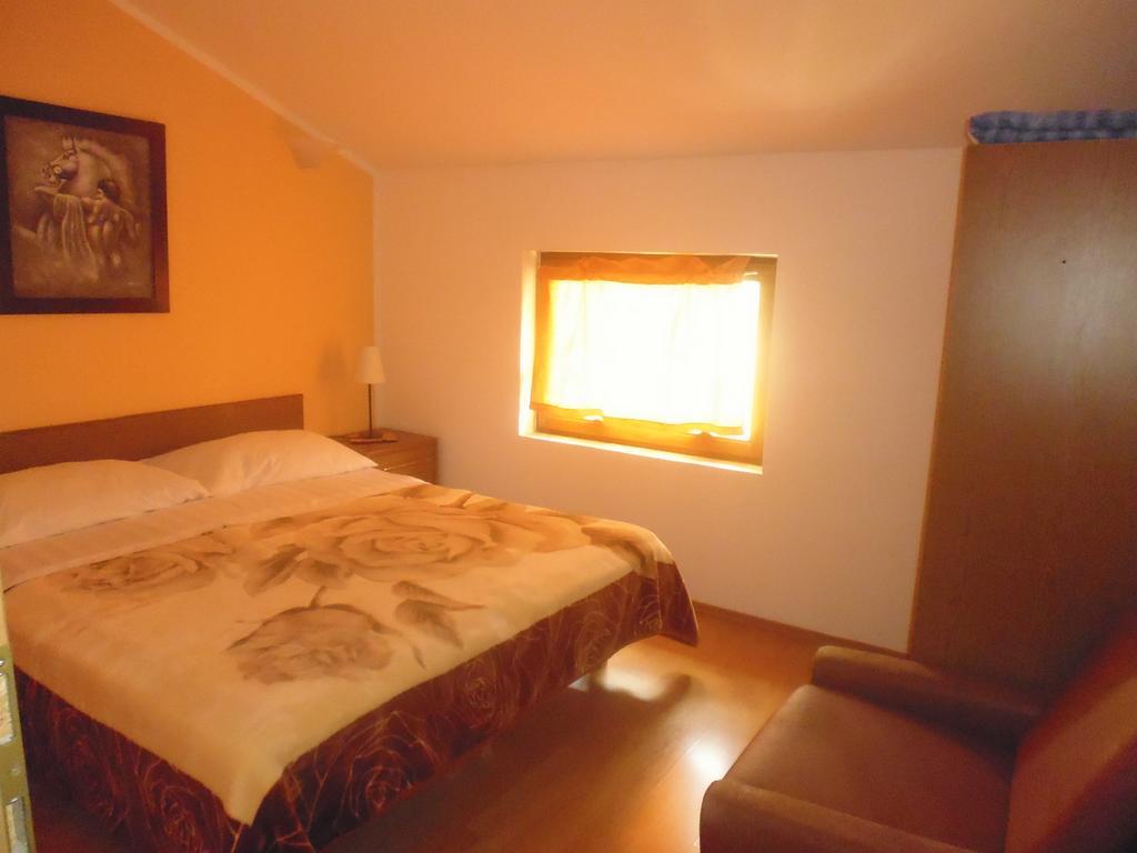 Apartments Jadranka Povile Novi Vinodolski Phòng bức ảnh