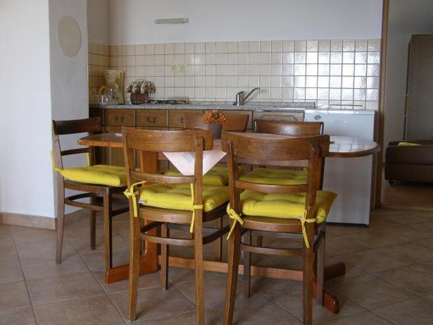 Apartments Jadranka Povile Novi Vinodolski Ngoại thất bức ảnh